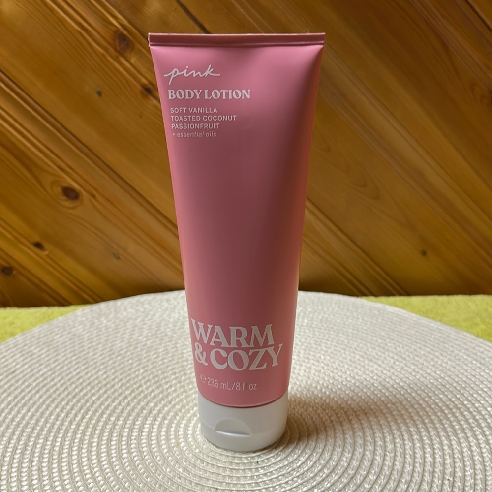 PINK Warm & Cozy Body Lotion